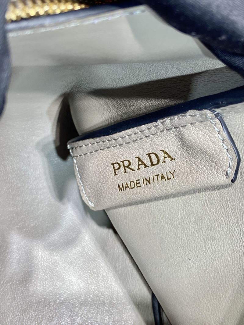 Pra*a top handle bags